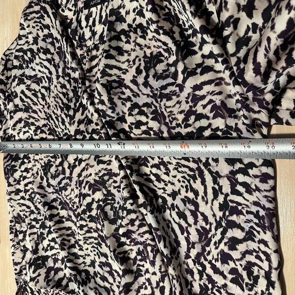Apt 9 Purple Black Cream Abstract Animal Print Blouse Flowy Faux Wrap Top Small - Picture 5 of 9